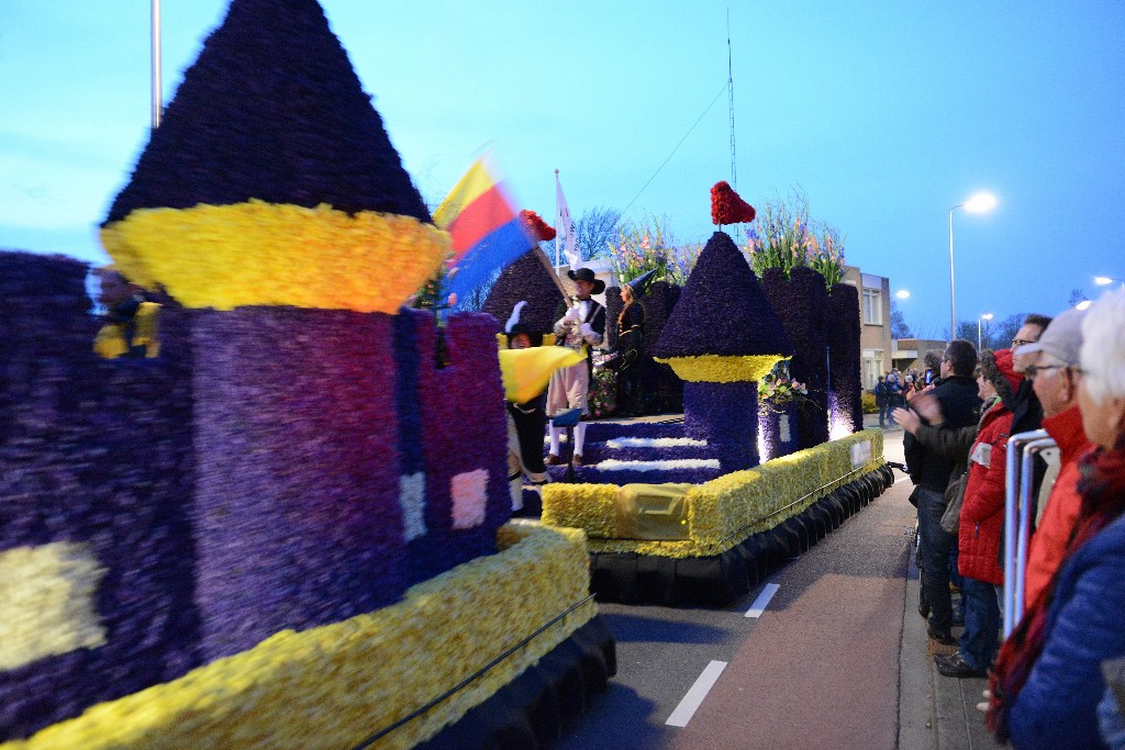../Images/Bloemencorso 2015 127.jpg
